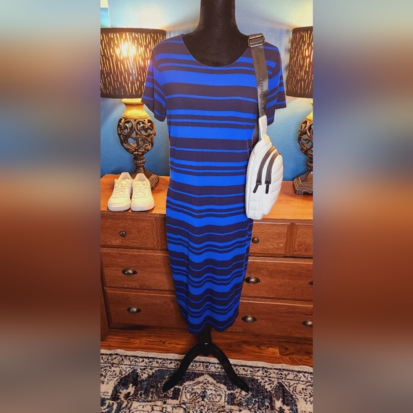 GAP Striped Midi Knit Dress Size M - Picture 4 of 10
